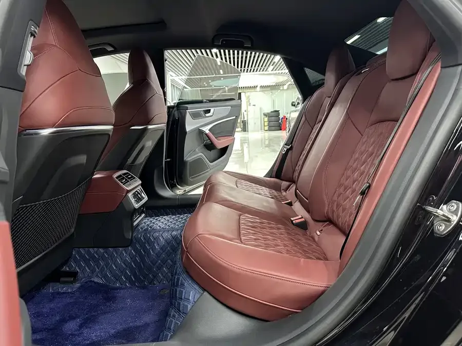 Audi A7L 2023 45 TFSI quattro S-line Black Warrior Edition 2023 — миниатюра 4