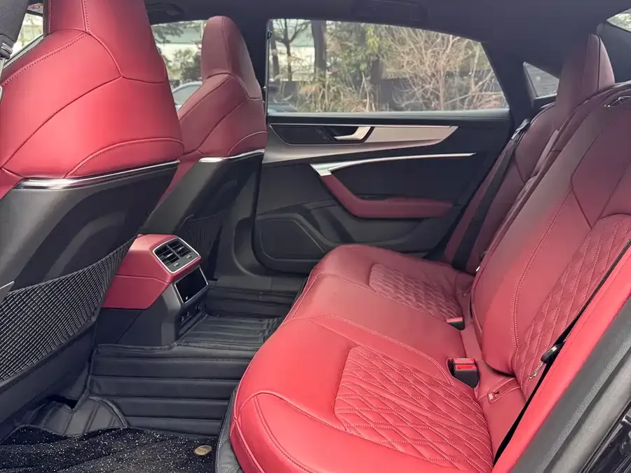 Audi A7L 2024 45 TFSI quattro S-line Black Warrior Edition 2025 — миниатюра 2