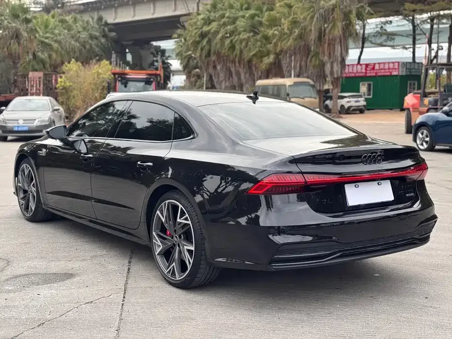 Audi A7L 2024 45 TFSI quattro S-line Black Warrior Edition 2025 — миниатюра 3