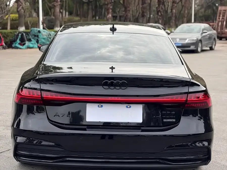 Audi A7L 2024 45 TFSI quattro S-line Black Warrior Edition 2025 — миниатюра 5
