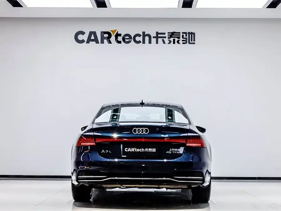 Audi A7L 2024 45TFSI S-line Dream Flow Crystal Set 2024 — миниатюра 2