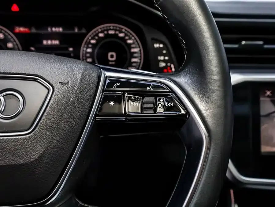 Audi A7L 2024 45TFSI S-line Dream Flow Crystal Set 2024 — миниатюра 5