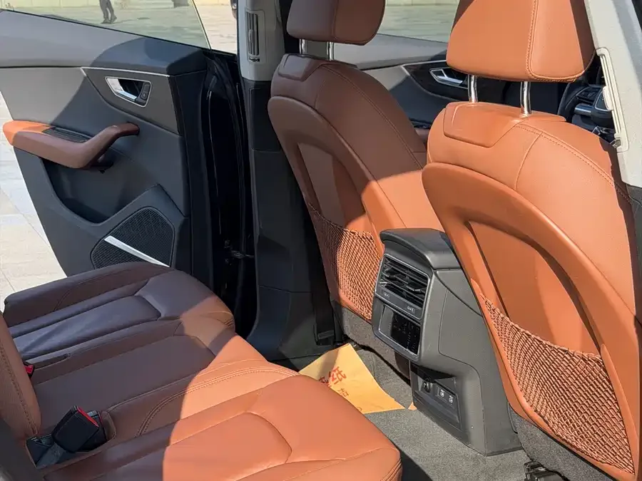 Audi Q8 2022 55 TFSI luxury and dynamic model 2022 — миниатюра 4