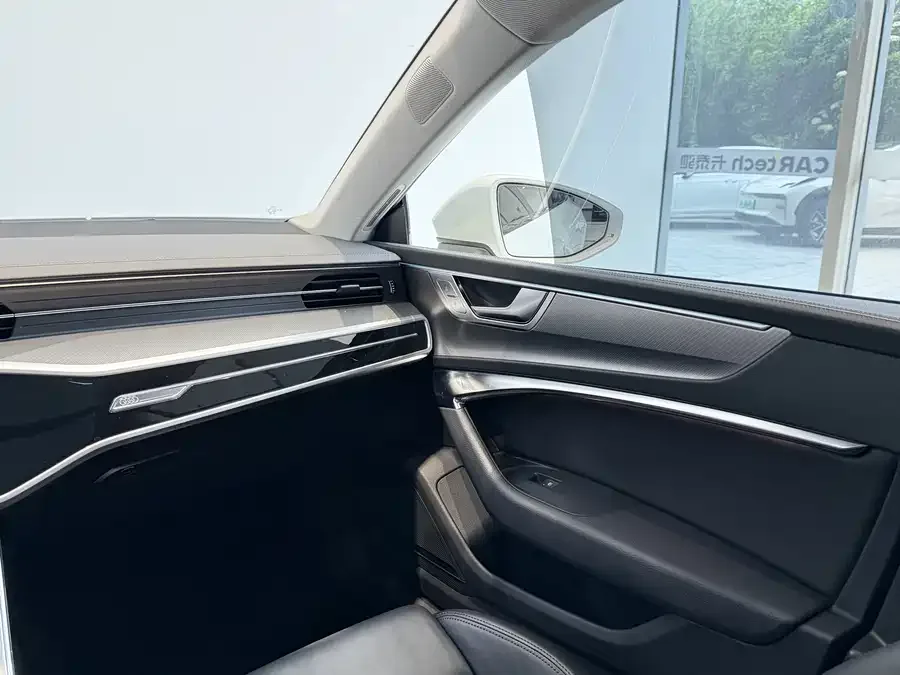 Audi A7 2023 45 TFSI Premium Edition 2024 — миниатюра 4