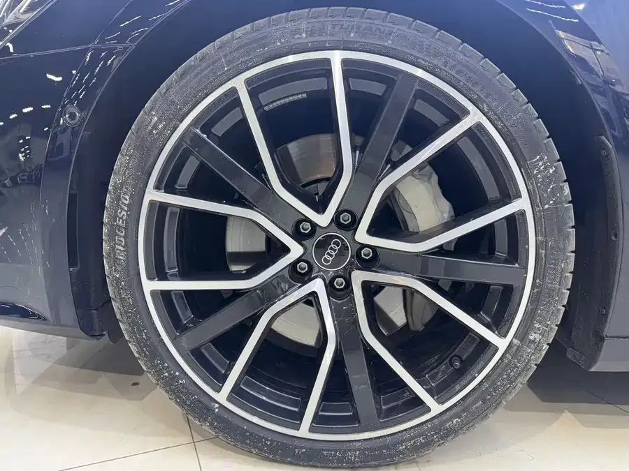 Audi A7 2023 55 TFSI quattro exclusive model 2023 — миниатюра 3