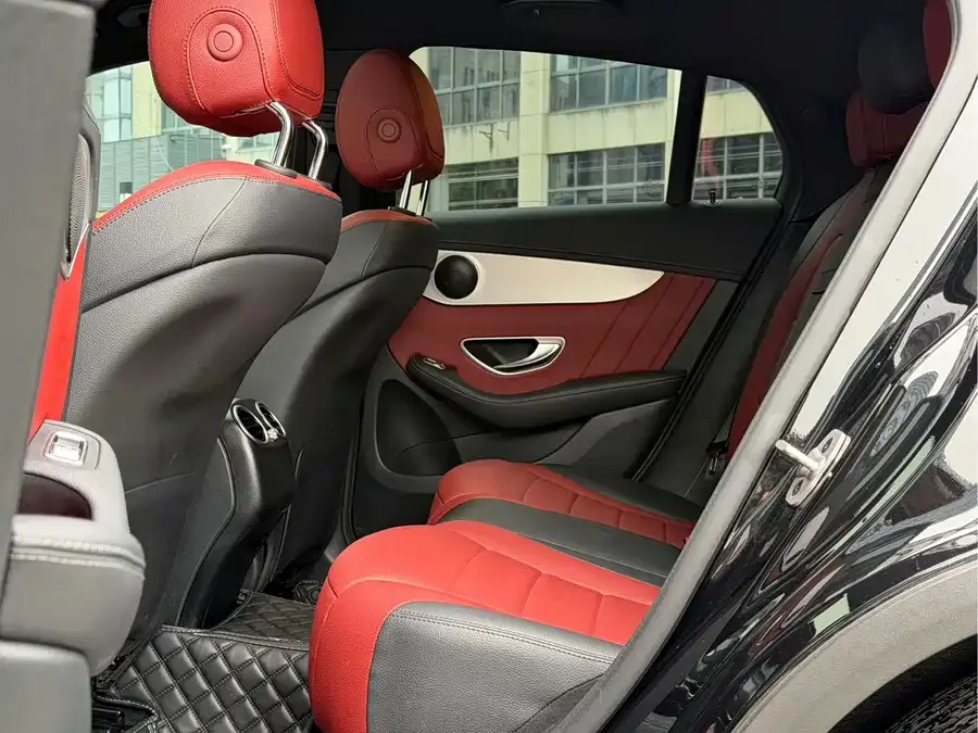 Mercedes-Benz GLC Coupe Mercedes-Benz GLC Coupe 2023 GLC 260 4MATIC Coupe SUV 2023 — миниатюра 5