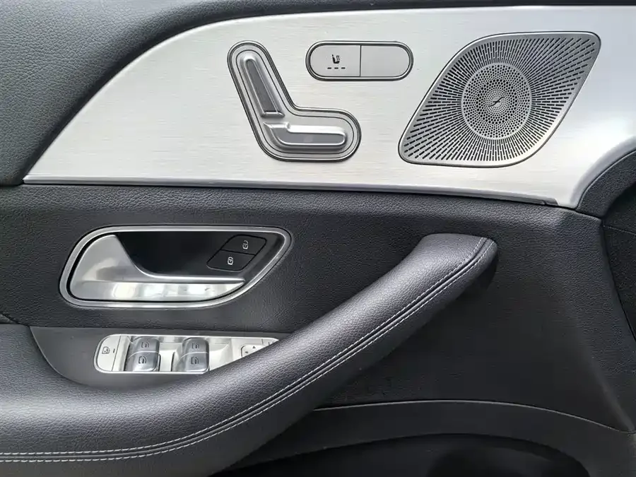 Mercedes-Benz GLE Coupe New Energy Mercedes-Benz GLE Coupe New Energy 2022 GLE 350 e 4MATIC Coupe SUV 2023 — миниатюра 2