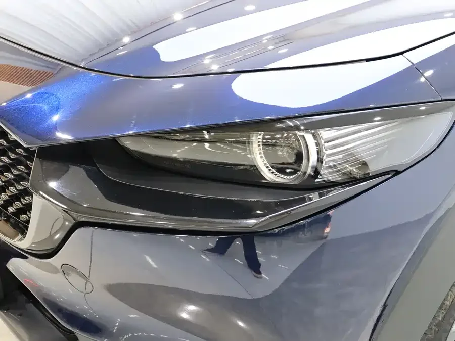 Mazda CX-30 2021 2.0L Automatic Jiayue Edition 2022 — миниатюра 3