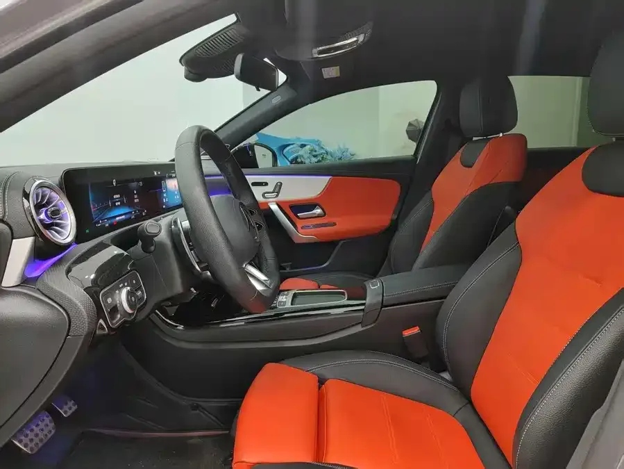 Mercedes-Benz A-Class AMG Mercedes-Benz A-Class AMG 2025 facelift AMG A 35 L 4MATIC 2025 — миниатюра 2