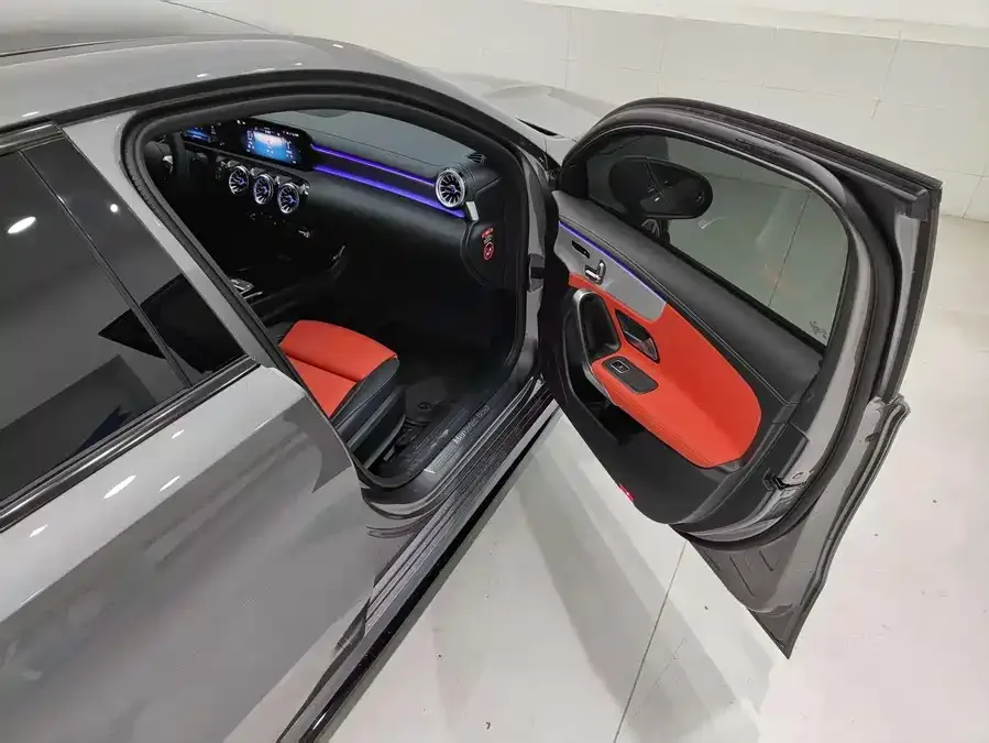 Mercedes-Benz A-Class AMG Mercedes-Benz A-Class AMG 2025 facelift AMG A 35 L 4MATIC 2025 — миниатюра 5