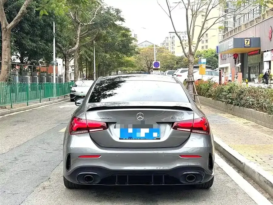 Mercedes-Benz A-Class AMG Mercedes-Benz A-Class AMG 2022 AMG A 35 L 4MATIC 2023 — миниатюра 5