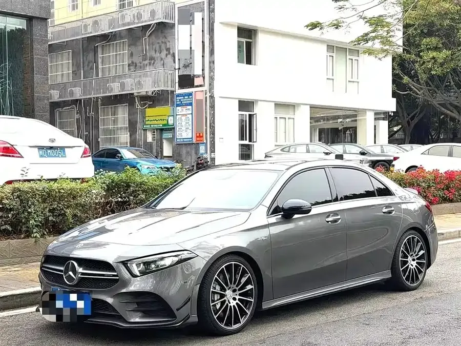 Mercedes-Benz A-Class AMG Mercedes-Benz A-Class AMG 2022 AMG A 35 L 4MATIC 2023 — фото 1, купить с доставкой в Москву