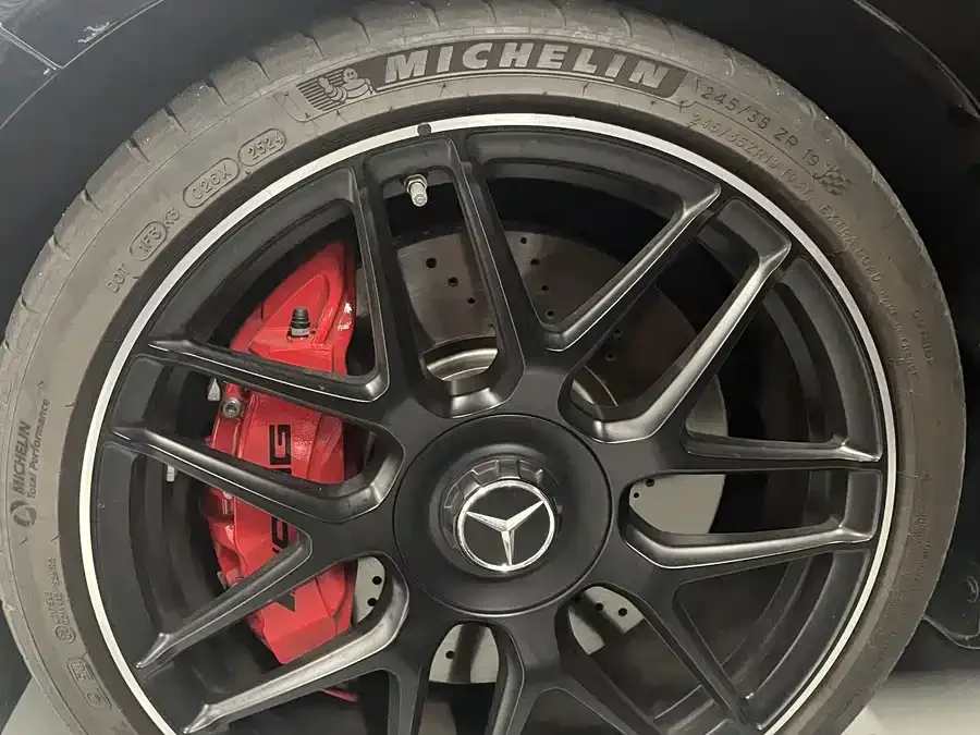 Mercedes-Benz A-Class AMG Mercedes-Benz A-Class AMG 2024 facelift AMG A 35 L 4MATIC 2024 — миниатюра 4