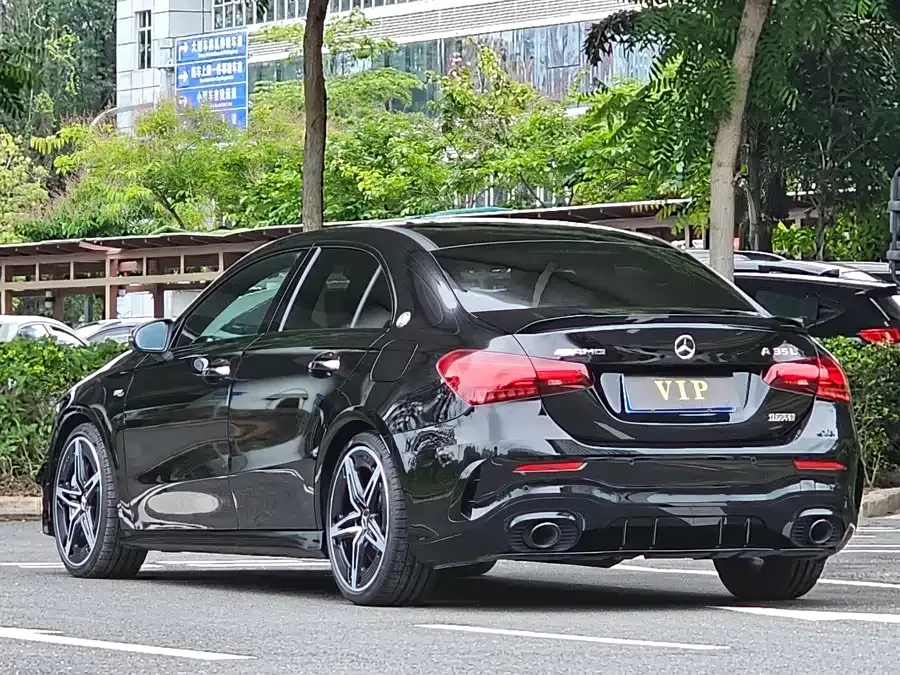 Mercedes-Benz A-Class AMG Mercedes-Benz A-Class AMG 2025 facelift AMG A 35 L 4MATIC 2025 — миниатюра 3
