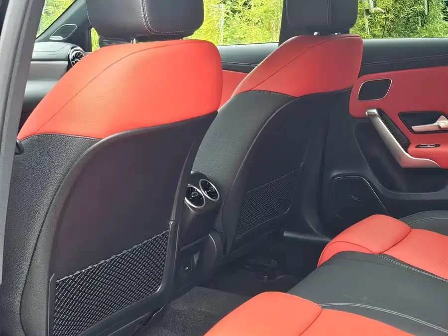 Mercedes-Benz A-Class AMG Mercedes-Benz A-Class AMG 2025 facelift AMG A 35 L 4MATIC 2025 — миниатюра 5