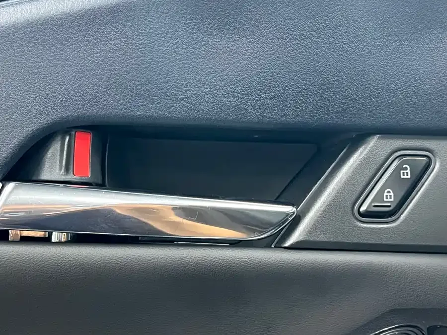 Mazda CX-30 2022 2.0L Automatic Jiayue Edition 2022 — миниатюра 4