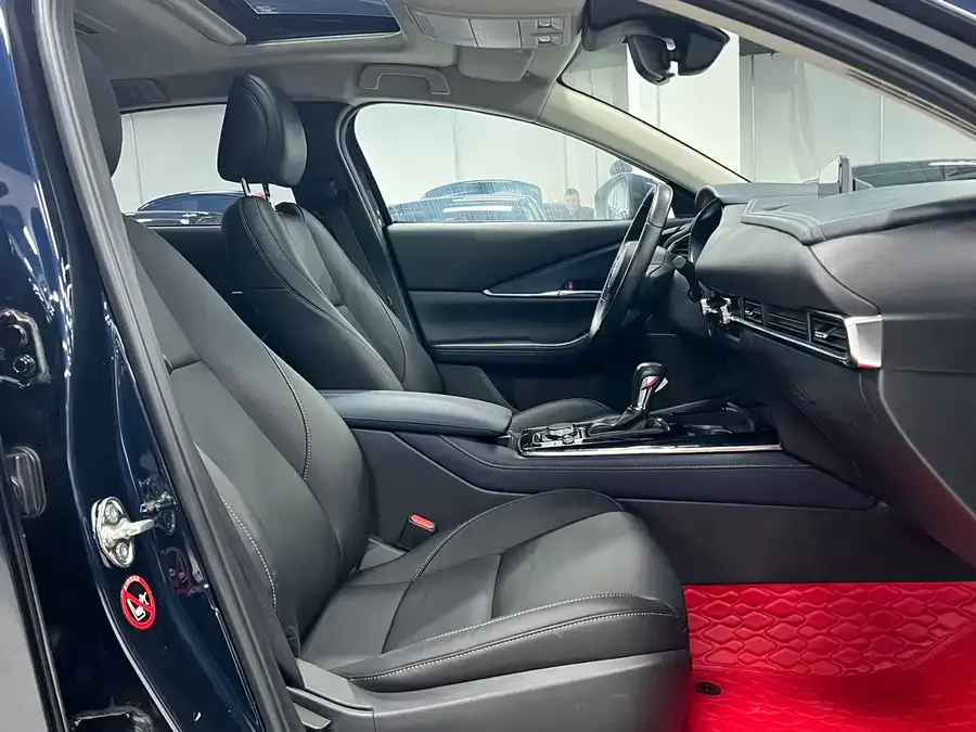 Mazda CX-30 2022 2.0L Automatic Jiayue Edition 2022 — миниатюра 5
