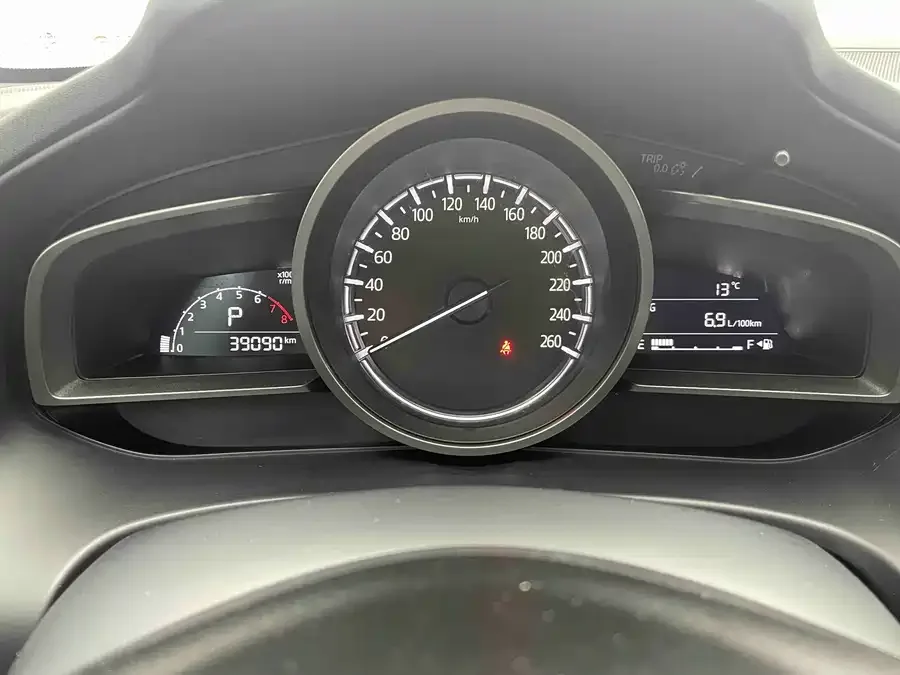 Mazda CX-4 2021 2.0L Automatic 2WD Blue Sky Vitality Edition 2023 — миниатюра 5