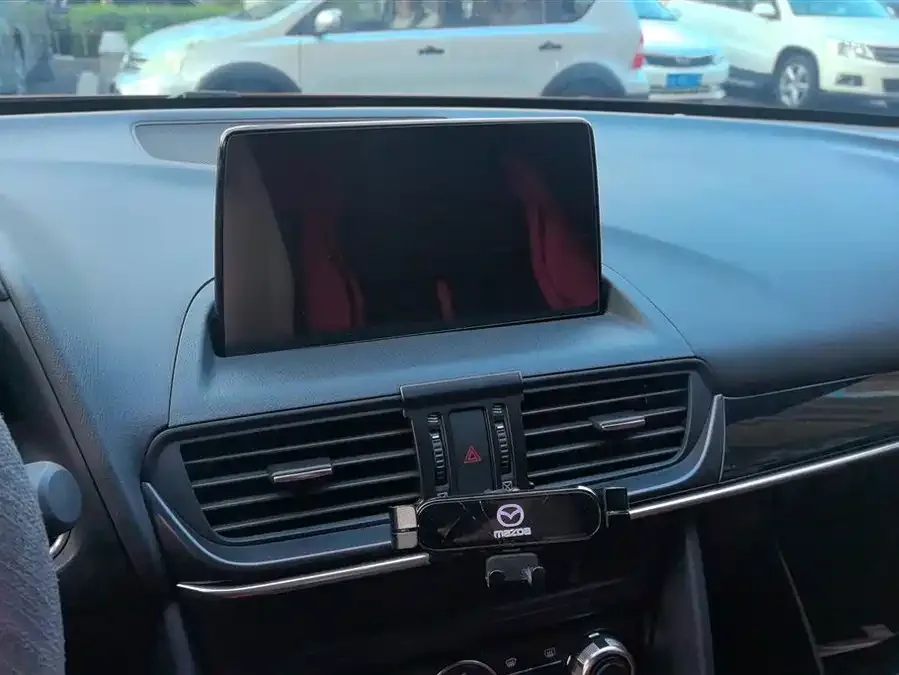Mazda CX-4 2021 2.0L Automatic 2WD Blue Sky Explorer Edition 2023 — миниатюра 4