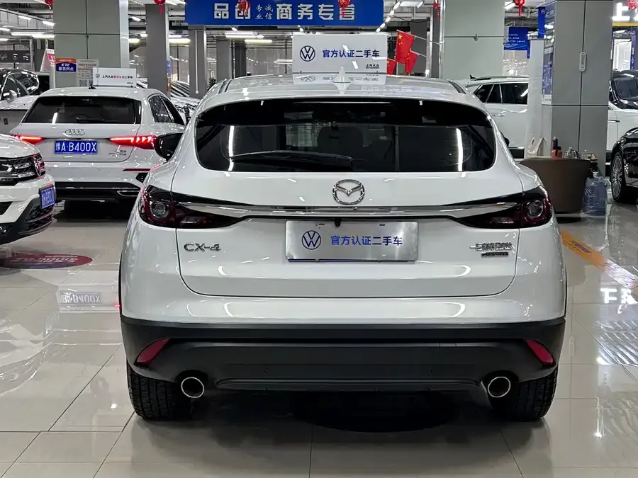 Mazda CX-4 2021 2.0L Automatic 2WD Blue Sky Vitality Edition 2023 — миниатюра 5