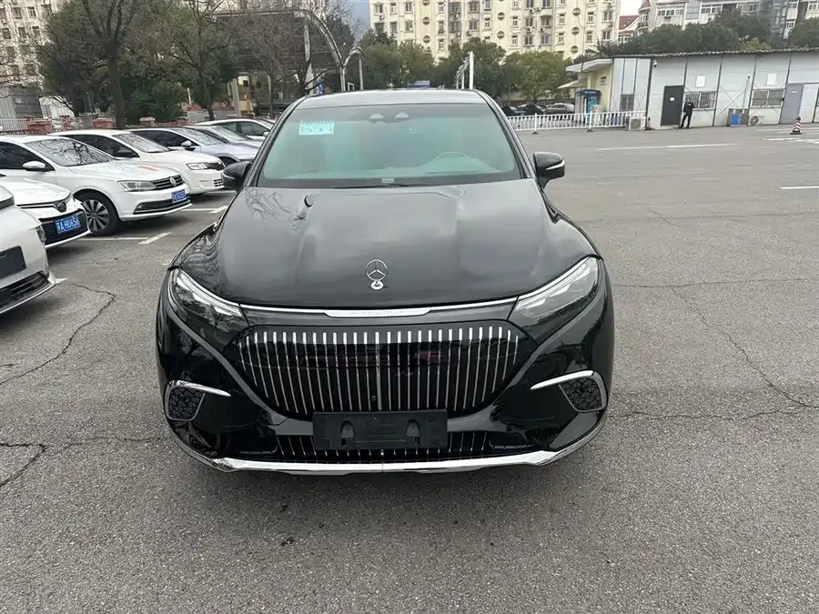 Mercedes-Benz Maybach EQS SUV 2025
