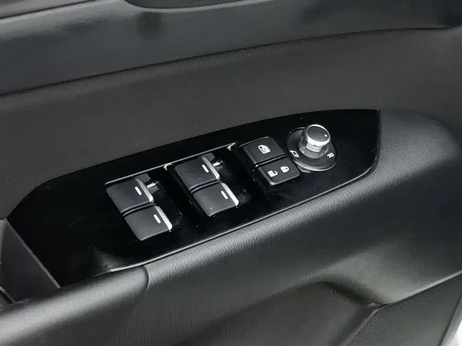 Mazda CX-5 2024 2.0L automatic two-wheel drive smart model 2024 — миниатюра 3
