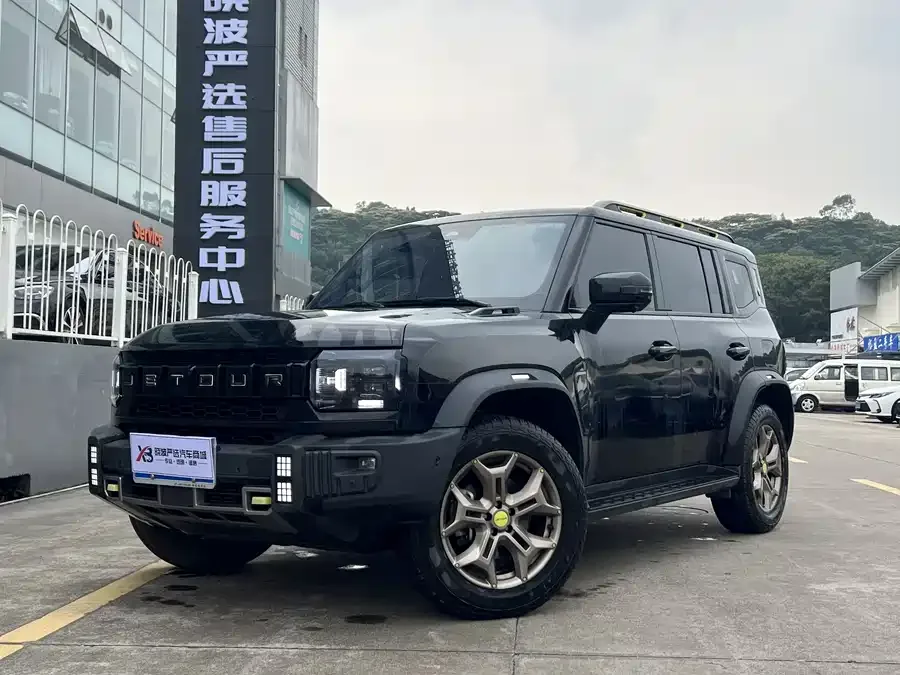 Jetour traveler Jetour Traveler 2023 2.0T 4WD Conquest PRO 2023 — фото 1, купить с доставкой в Москву