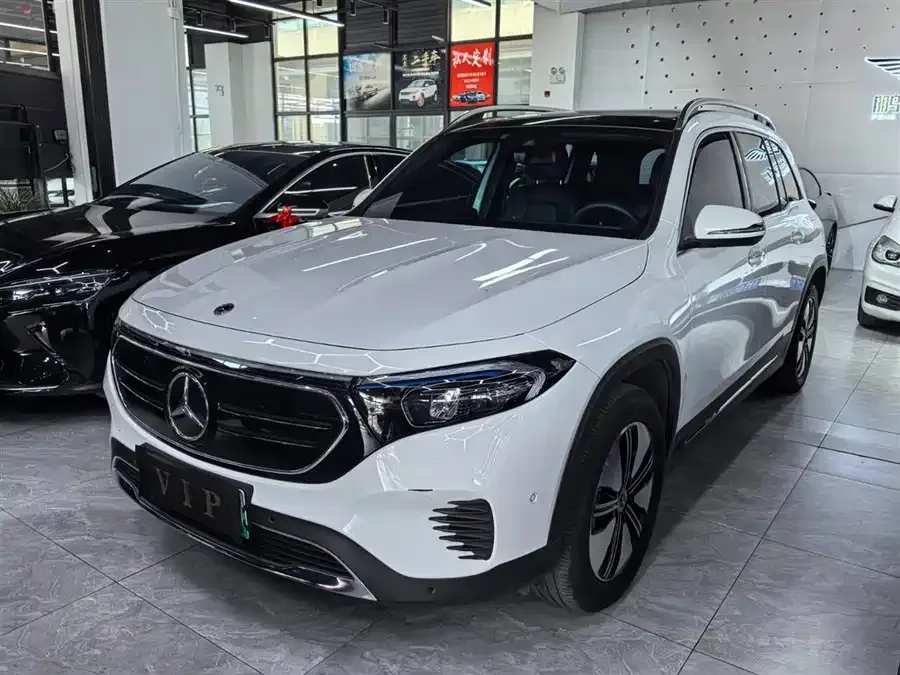 Mercedes-Benz EQB 2023