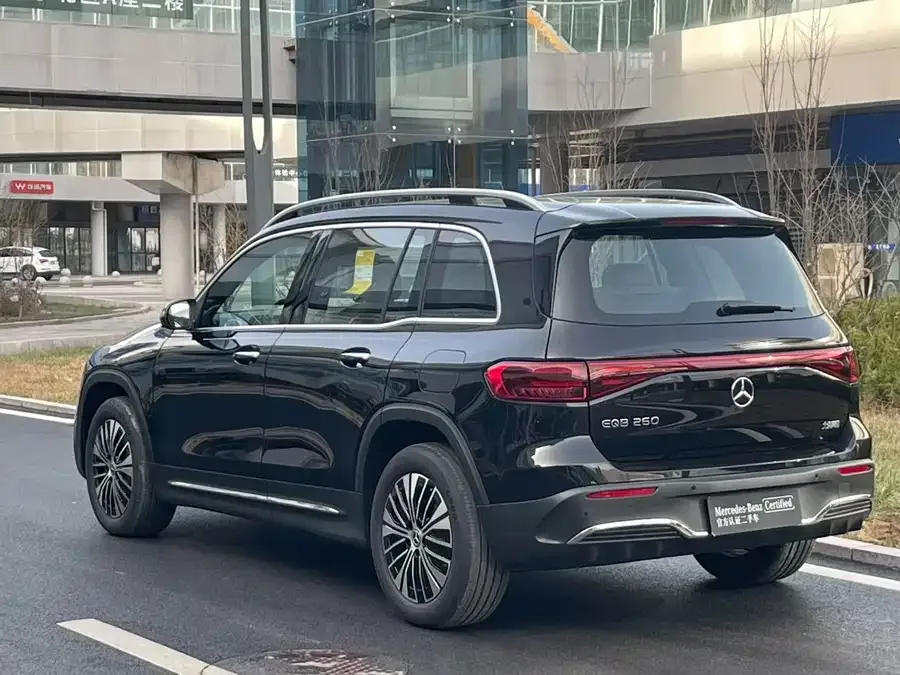 Mercedes-Benz EQB Mercedes-Benz EQB 2025 EQB 260 2025 — миниатюра 3