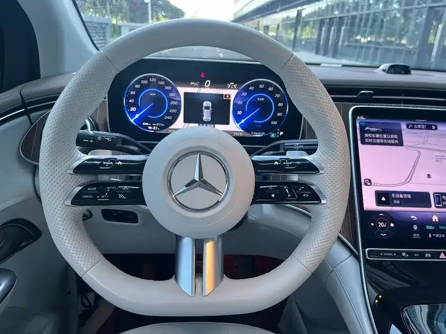Mercedes-Benz EQE SUV Mercedes-Benz EQE SUV 2023 350 4MATIC Pioneer Edition 2024 — миниатюра 4