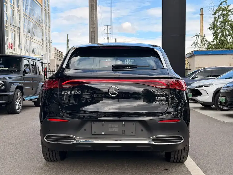 Mercedes-Benz EQE SUV Mercedes-Benz EQE SUV 2024 500 4MATIC Luxury Edition 2025 — миниатюра 3