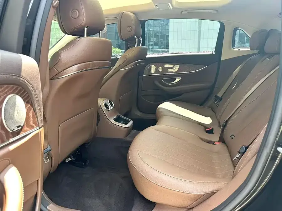 Mercedes-Benz E-Class Mercedes-Benz E-Class 2023 E 300 L Luxury Edition 2022 — миниатюра 2