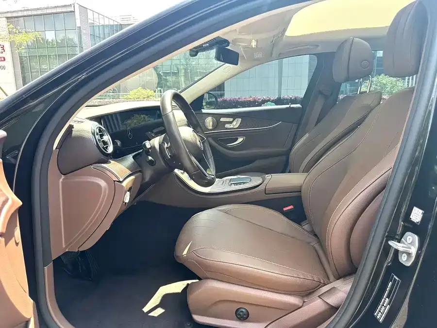 Mercedes-Benz E-Class Mercedes-Benz E-Class 2023 E 300 L Luxury Edition 2022 — миниатюра 4