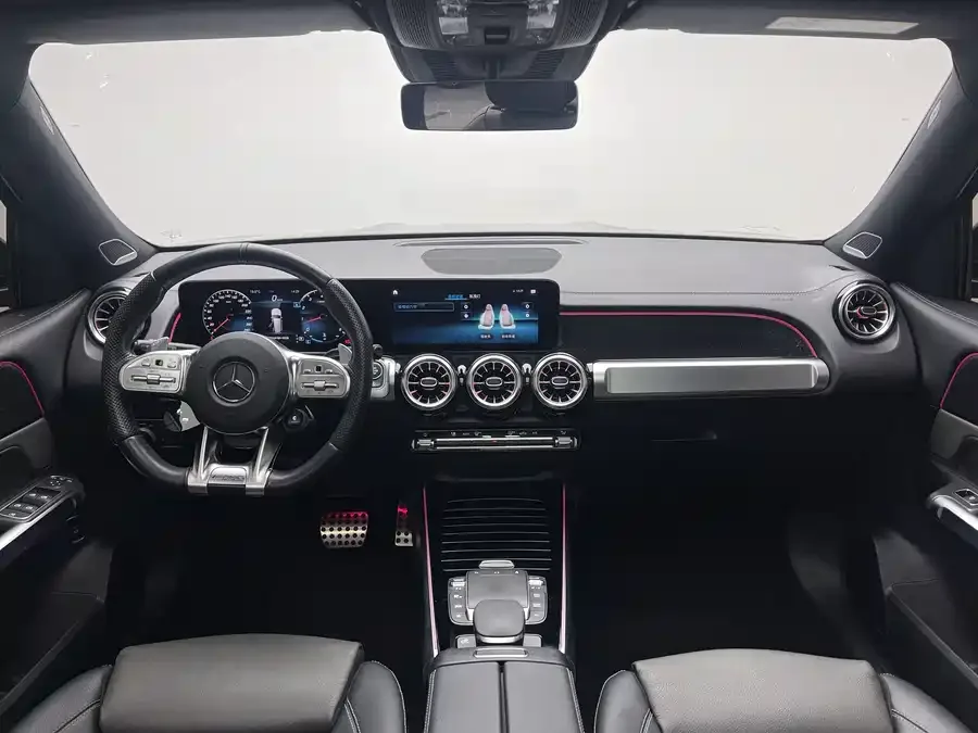 Mercedes-Benz GLB AMG Mercedes-Benz GLB AMG 2021 AMG GLB 35 4MATIC 2022 — миниатюра 4