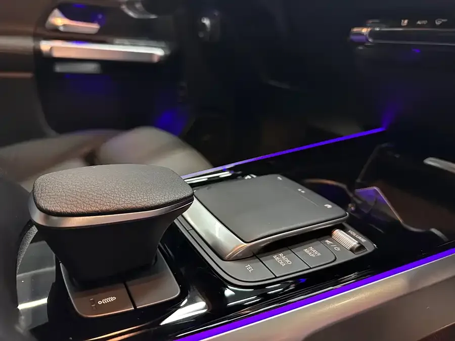 Mercedes-Benz GLB AMG Mercedes-Benz GLB AMG 2023 AMG GLB 35 4MATIC 2023 — миниатюра 4