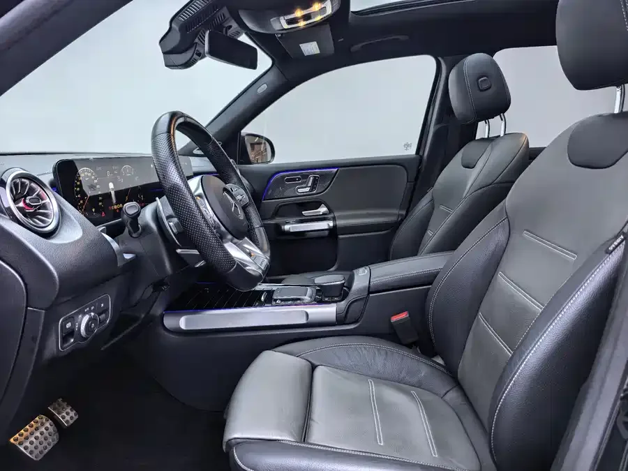 Mercedes-Benz GLB AMG Mercedes-Benz GLB AMG 2023 AMG GLB 35 4MATIC 2023 — миниатюра 3