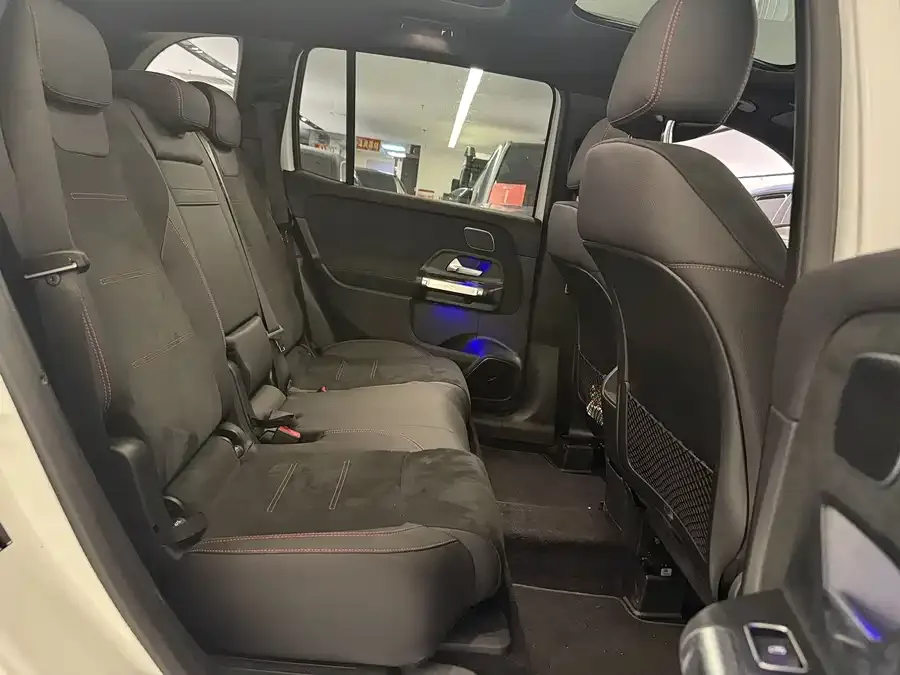 Mercedes-Benz GLB AMG Mercedes-Benz GLB AMG 2024 AMG GLB 35 4MATIC 2025 — миниатюра 3