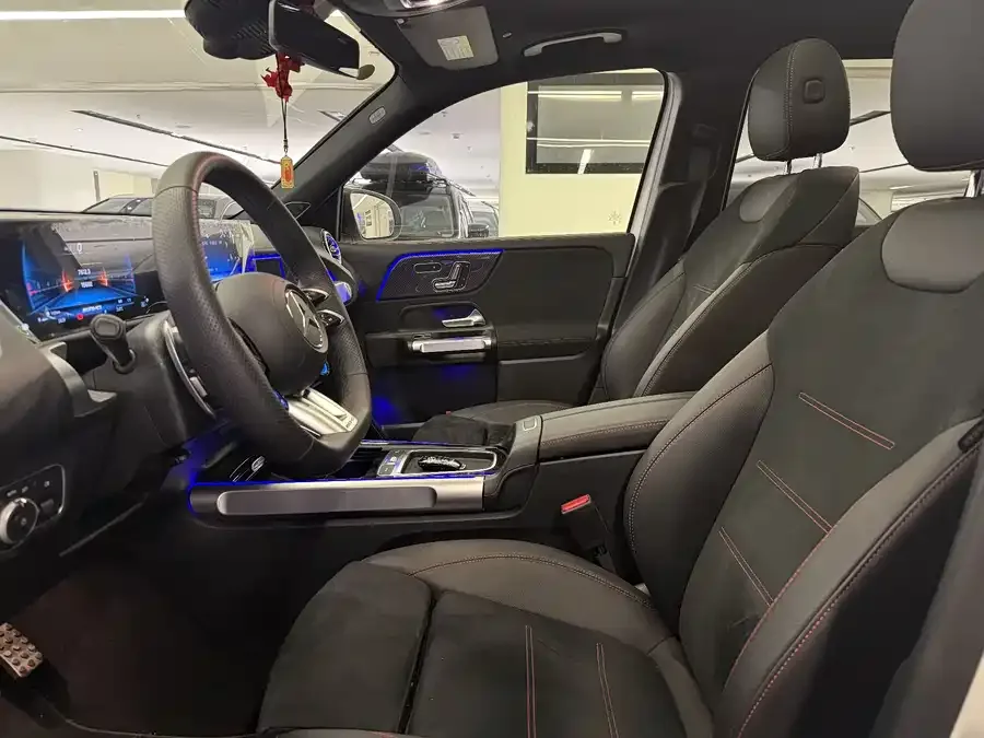 Mercedes-Benz GLB AMG Mercedes-Benz GLB AMG 2024 AMG GLB 35 4MATIC 2025 — миниатюра 4