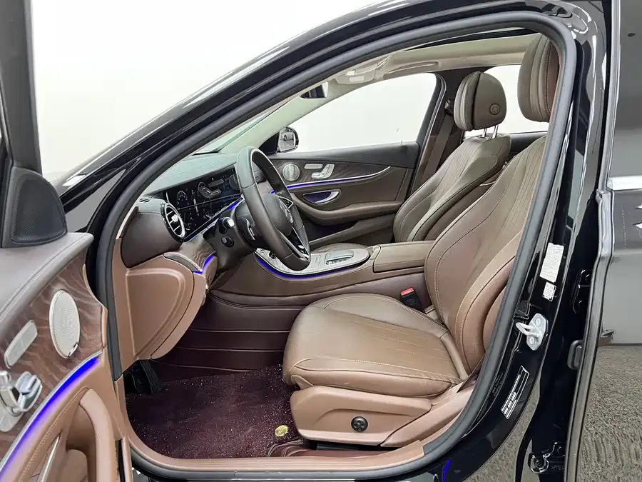 Mercedes-Benz E-Class Mercedes-Benz E-Class 2023 facelift E 300 L Luxury Edition 2023 — миниатюра 4