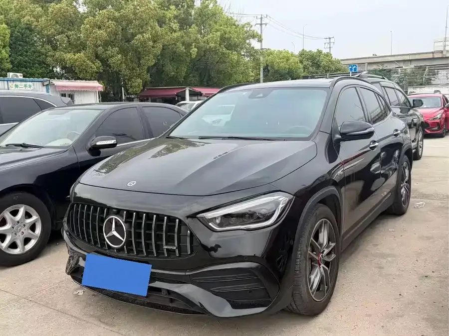 Mercedes-Benz GLA AMG 2022