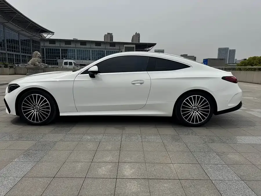 Mercedes-Benz CLE Mercedes-Benz CLE 2024 CLE 300 4MATIC Dynamic Coupe 2024 — миниатюра 2