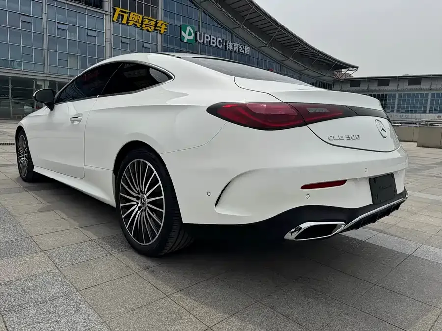 Mercedes-Benz CLE Mercedes-Benz CLE 2024 CLE 300 4MATIC Dynamic Coupe 2024 — миниатюра 4