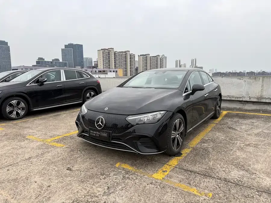 Mercedes-Benz EQE 2025