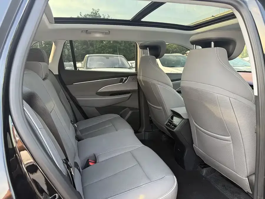 Buick E5 2023 Premium Standard Range Edition 2024 — миниатюра 3