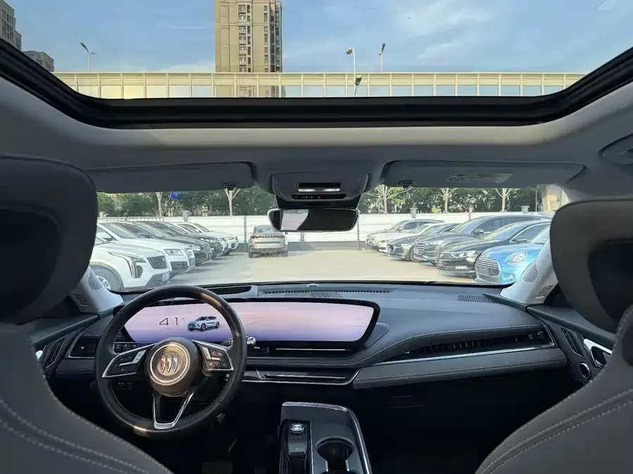 Buick E5 2023 Premium Standard Range Edition 2024 — миниатюра 5