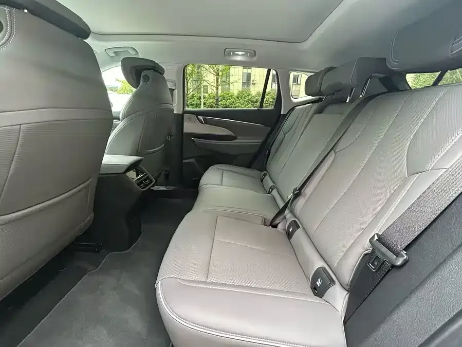 Buick E5 2025 620KM Premium Edition 2025 — миниатюра 2