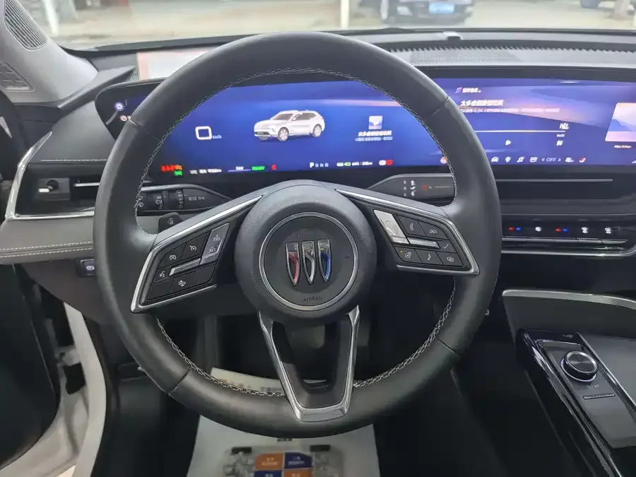Buick E5 2025 620KM Premium Edition 2025 — миниатюра 2
