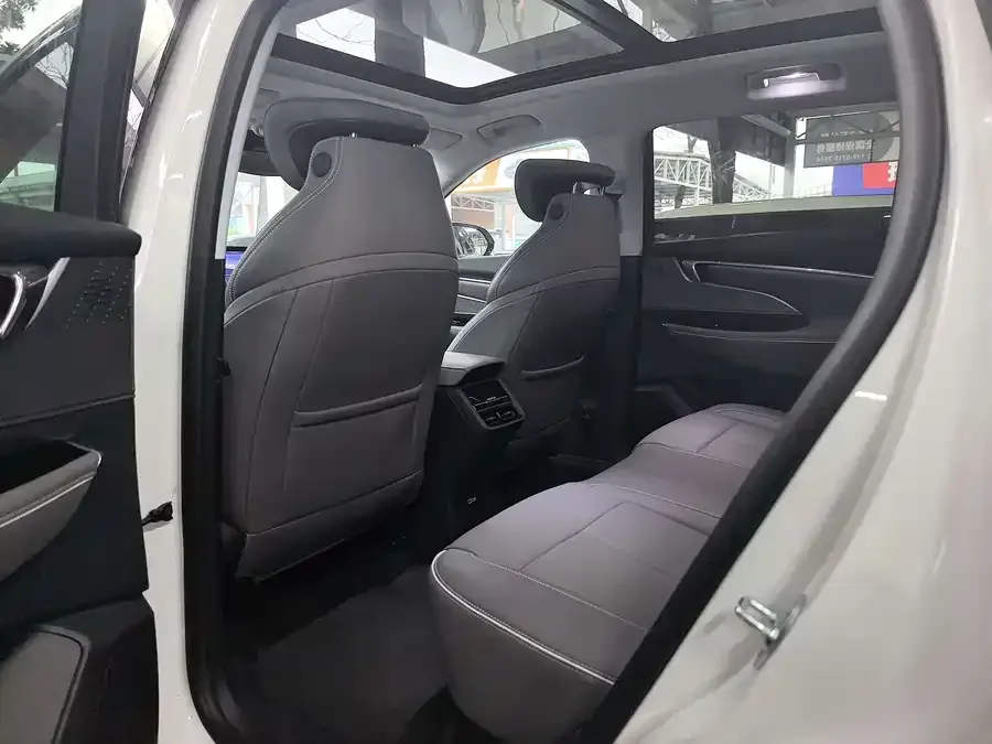 Buick E5 2025 620KM Premium Edition 2025 — миниатюра 3