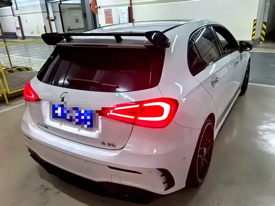 Mercedes-Benz A-Class AMG Mercedes-Benz A-Class AMG (Imported) 2022 AMG A 35 4MATIC 2022 — миниатюра 3
