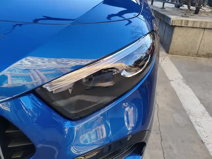 Mercedes-Benz A-Class AMG Mercedes-Benz A-Class AMG (Imported) 2024 AMG A 35 4MATIC 2025 — миниатюра 2